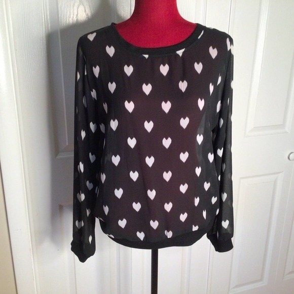 NWT Love Tree heart Blouse sz Large - Picture 1 of 5